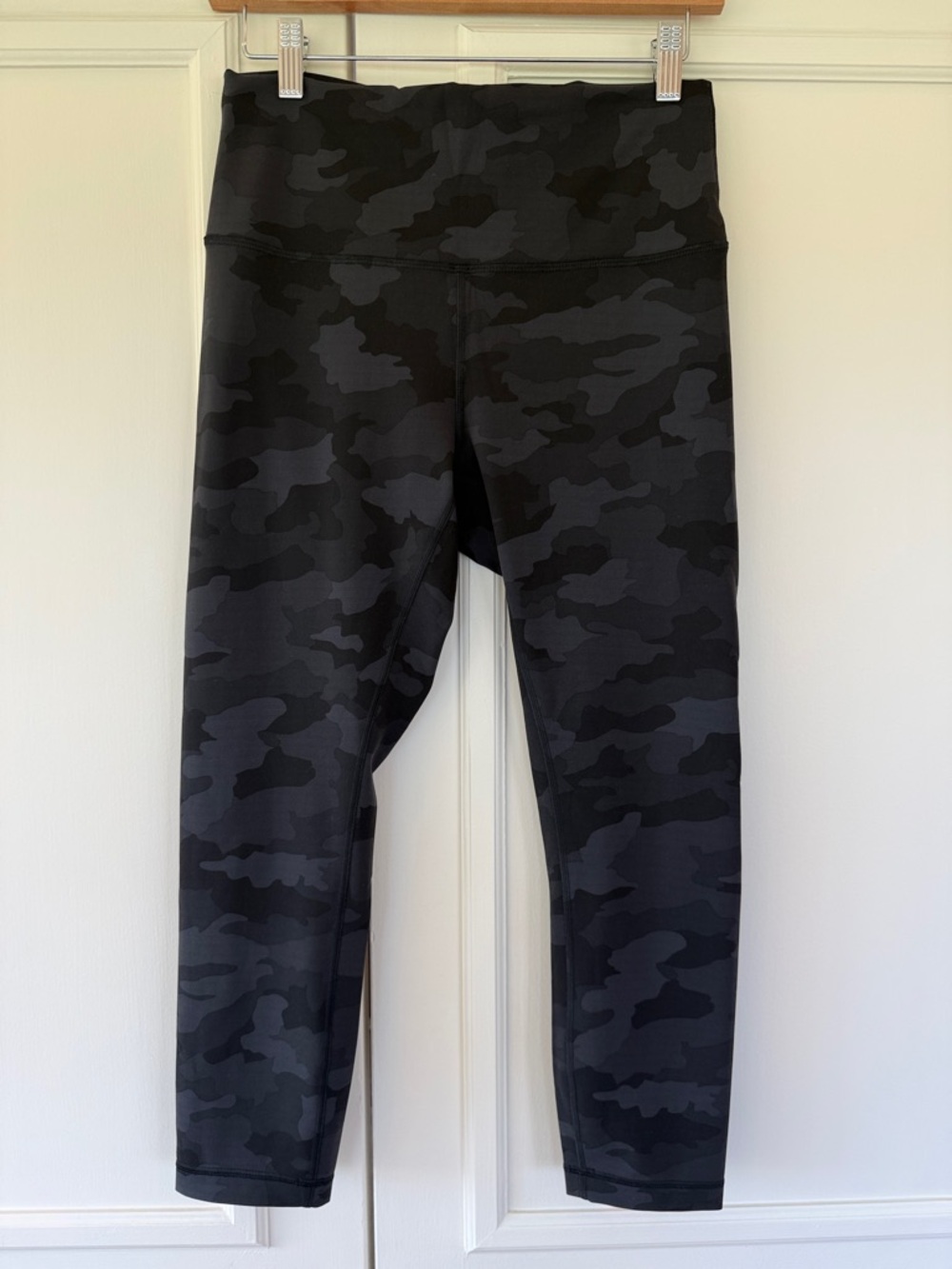 lululemon athletica Black Camo Leggings, size 10, 32” length